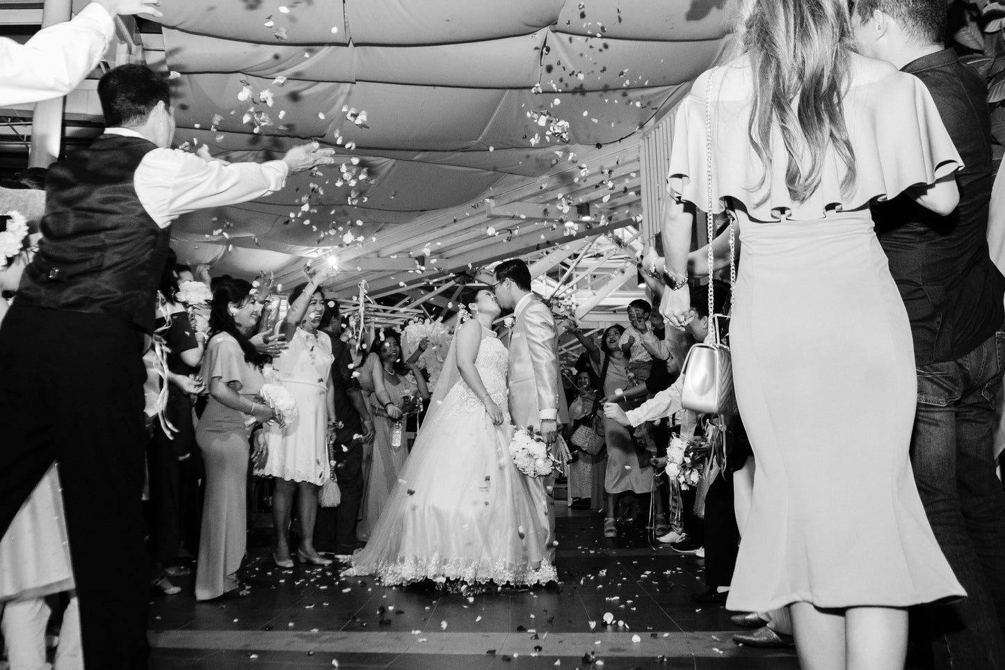 【日本語/英語】Wedding/披露宴(新郎新婦入場時アナウンス+1分程度のプロフィールご紹介)